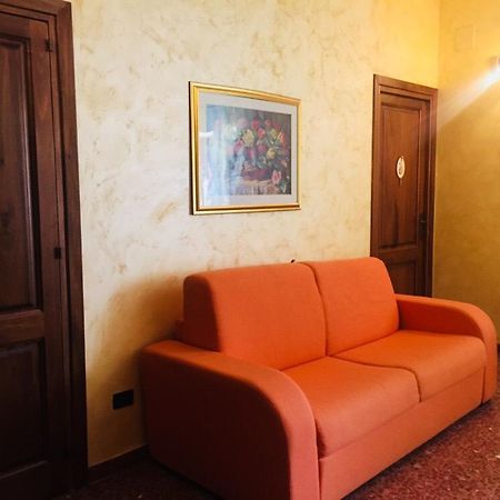 B&B Il Tulipano Sul Lago Colle di Tora Екстериор снимка