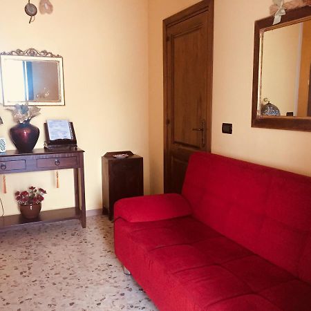 B&B Il Tulipano Sul Lago Colle di Tora Екстериор снимка