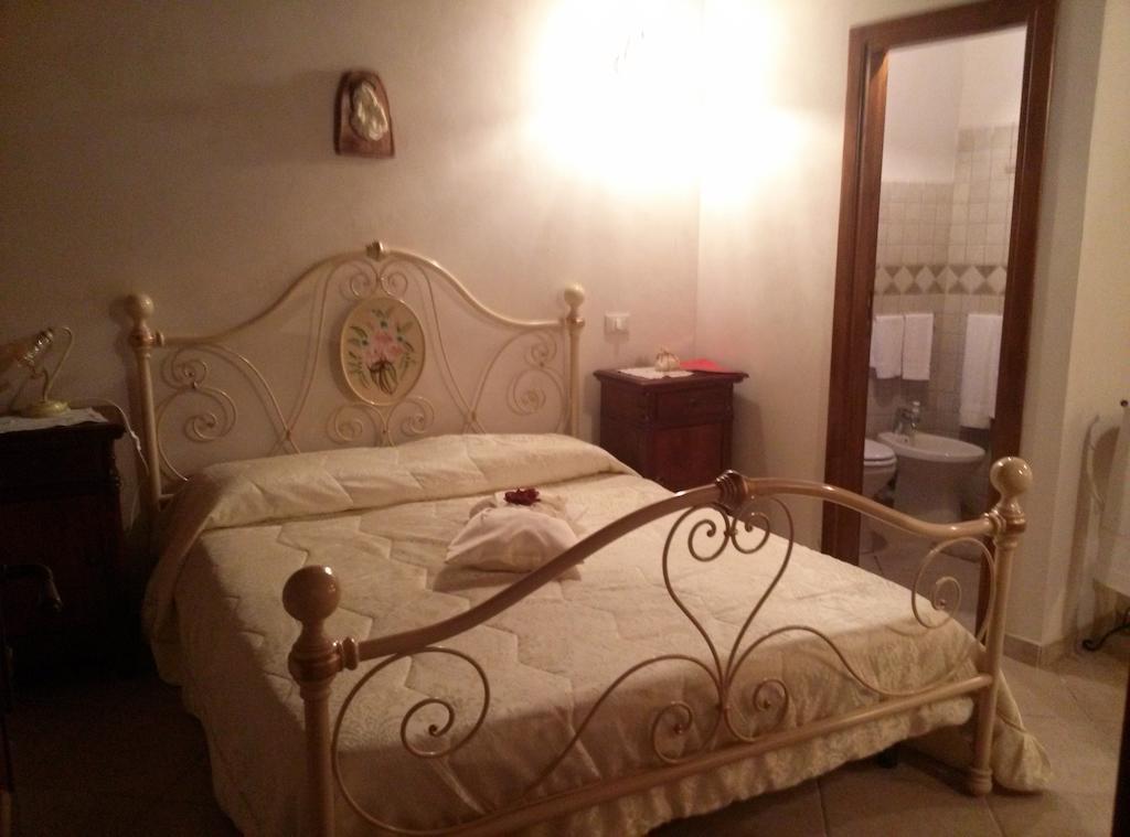 B&B Il Tulipano Sul Lago Colle di Tora Стая снимка