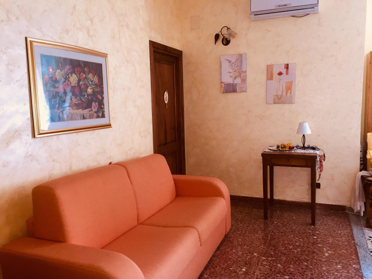B&B Il Tulipano Sul Lago Colle di Tora Екстериор снимка
